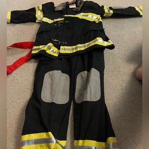 Fireman costume kids size 6-8 High quality material
